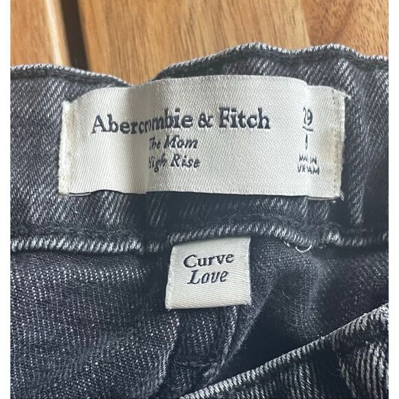 Abercrombie & Fitch Curve Love High Rise Mom Jean - Picture 4 of 5
